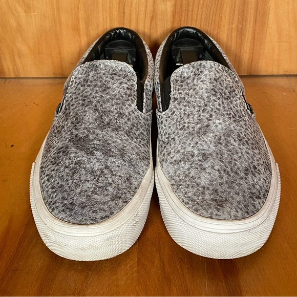 Womens 7.5 Vans Off The Wall Slip On Sneakers Animal Print Grey SEF0796 - Picture 2 of 8